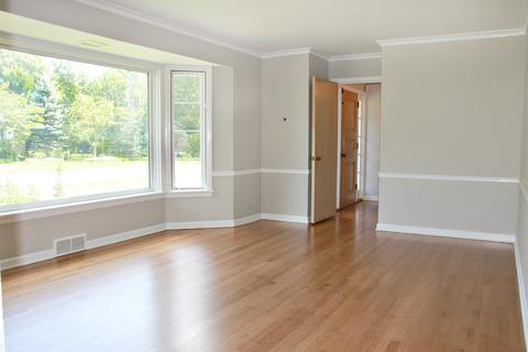 1355 Hackberry Ln, Winnetka, IL 60093 photo 2