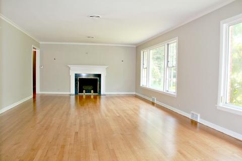 1355 Hackberry Ln, Winnetka, IL 60093 photo 4
