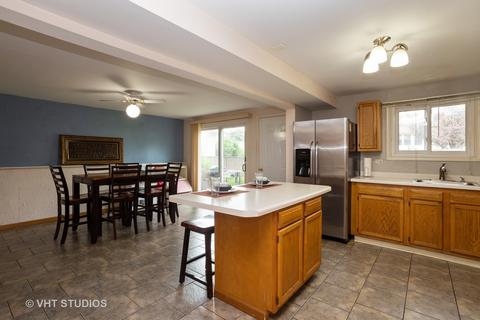 655 Alcoa Ln, Hoffman Estates, IL 60169 photo 8