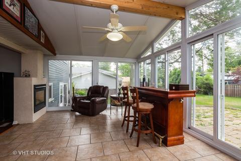 655 Alcoa Ln, Hoffman Estates, IL 60169 photo 9