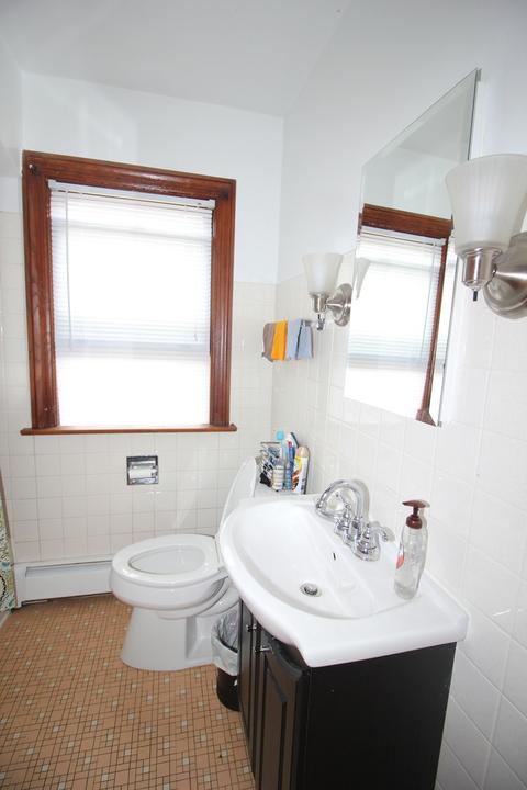 10931 S Artesian Ave, Chicago, IL 60655 photo 8