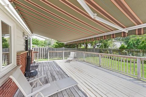 81 Lance Dr, Des Plaines, IL 60016 photo 19