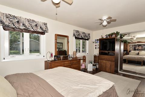 4504 Mayfair Dr, Mchenry, IL 60051 photo 13