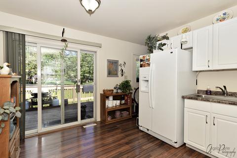 4504 Mayfair Dr, Mchenry, IL 60051 photo 9