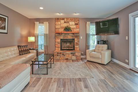 4345 Lombardy Ln, Hoffman Estates, IL 60192 photo 12