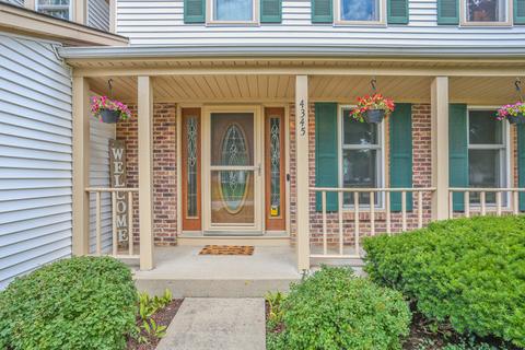 4345 Lombardy Ln, Hoffman Estates, IL 60192 photo 2