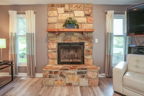 4345 Lombardy Ln, Hoffman Estates, IL 60192 photo 13