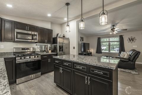 240 Barr St, Braidwood, IL 60408 photo 8