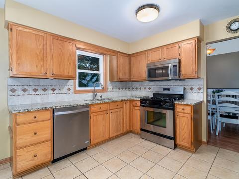 3081 Barnstable Ct, Aurora, IL 60504 photo 7