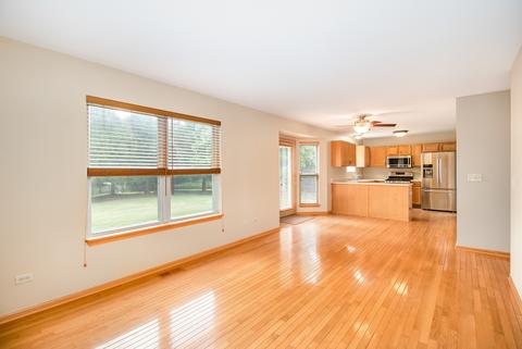 1802 Whispering Oaks Ct, Plainfield, IL 60586 photo 10