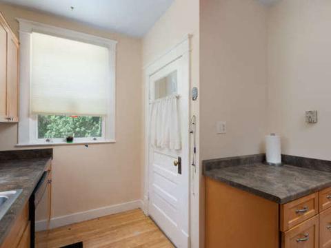 660 Logan Ave, Elgin, IL 60120 photo 8