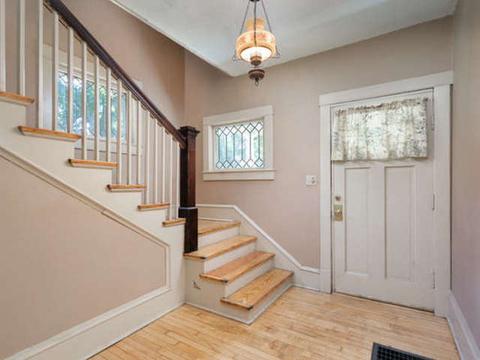 660 Logan Ave, Elgin, IL 60120 photo 3