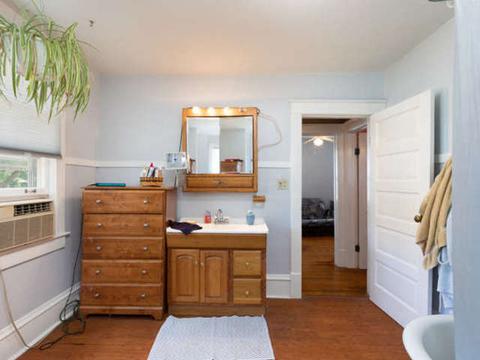 660 Logan Ave, Elgin, IL 60120 photo 13