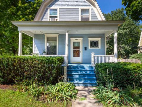660 Logan Ave, Elgin, IL 60120 photo 2