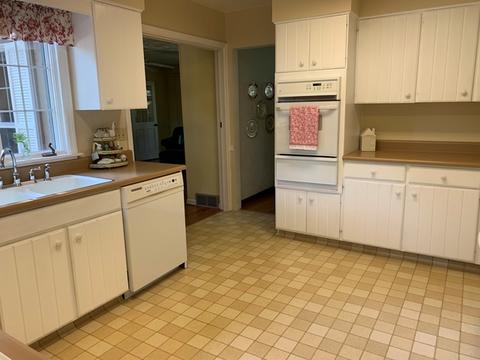 408 Hazel Dr, Elgin, IL 60123 photo 9