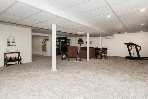408 Hazel Dr, Elgin, IL 60123 photo 28