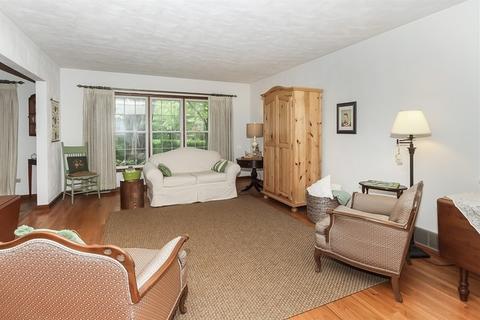 408 Hazel Dr, Elgin, IL 60123 photo 7