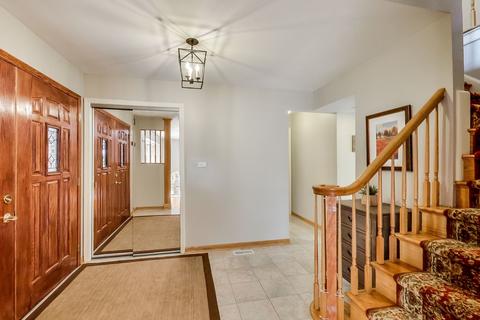 3918 Carousel Dr, Northbrook, IL 60062 photo 5
