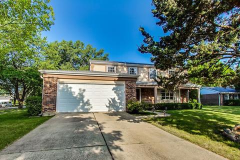 3918 Carousel Dr, Northbrook, IL 60062 photo 2