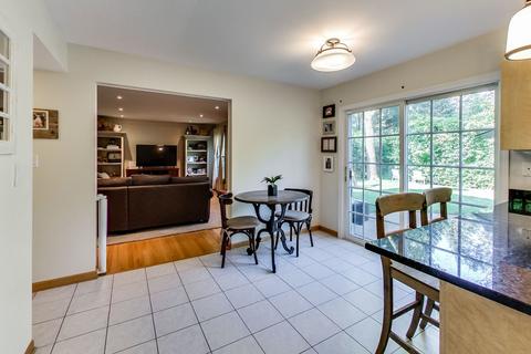 3918 Carousel Dr, Northbrook, IL 60062 photo 15