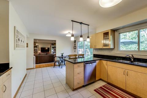 3918 Carousel Dr, Northbrook, IL 60062 photo 14