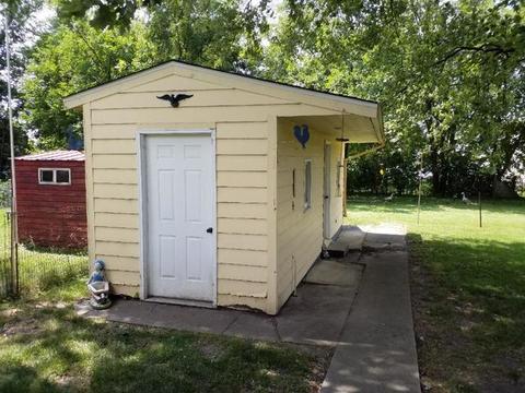 910 N Oak St, Bloomington, IL 61701 photo 8