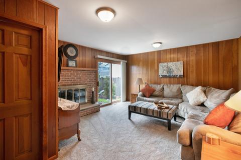 1522 Webster Ln, Des Plaines, IL 60018 photo 9