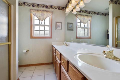 3219 Sandy Ridge Dr, Steger, IL 60475 photo 11