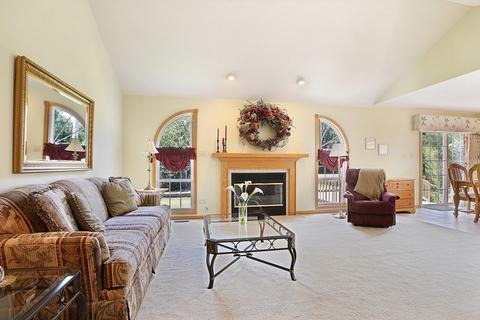 3219 Sandy Ridge Dr, Steger, IL 60475 photo 5