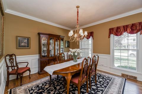 1098 Belter Dr, Wheaton, IL 60189 photo 11