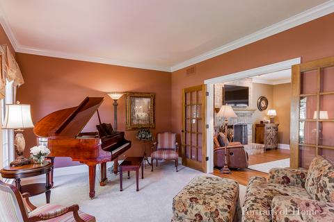 1098 Belter Dr, Wheaton, IL 60189 photo 12