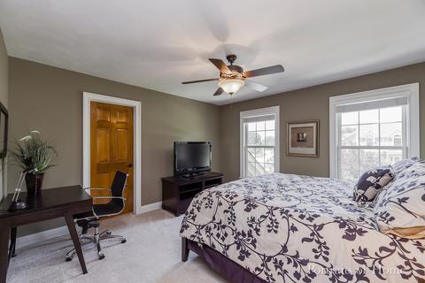 1098 Belter Dr, Wheaton, IL 60189 photo 20