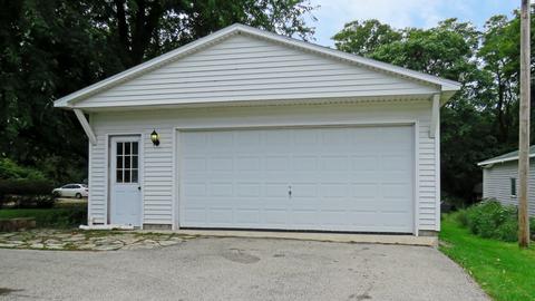 909 S Linden St, Normal, IL 61761 photo 12