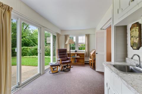 1830 Silverwillow Dr, Glenview, IL 60025 photo 9