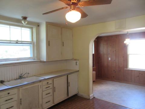 232 E State St, Sycamore, IL 60178 photo 4