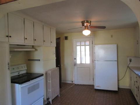 232 E State St, Sycamore, IL 60178 photo 3