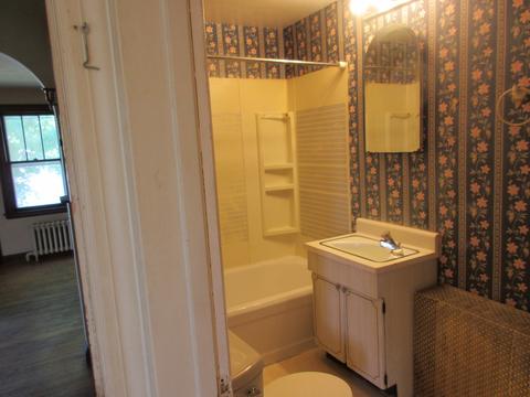 232 E State St, Sycamore, IL 60178 photo 12