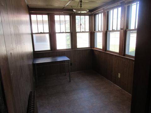 232 E State St, Sycamore, IL 60178 photo 9