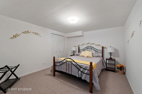 73 Bridlepath Dr, Lindenhurst, IL 60046 photo 9