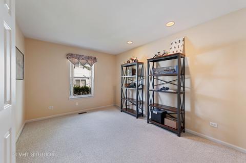 73 Bridlepath Dr, Lindenhurst, IL 60046 photo 8