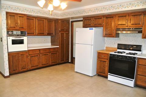 7 E Highland Dr, Bristol, IL 60512 photo 13