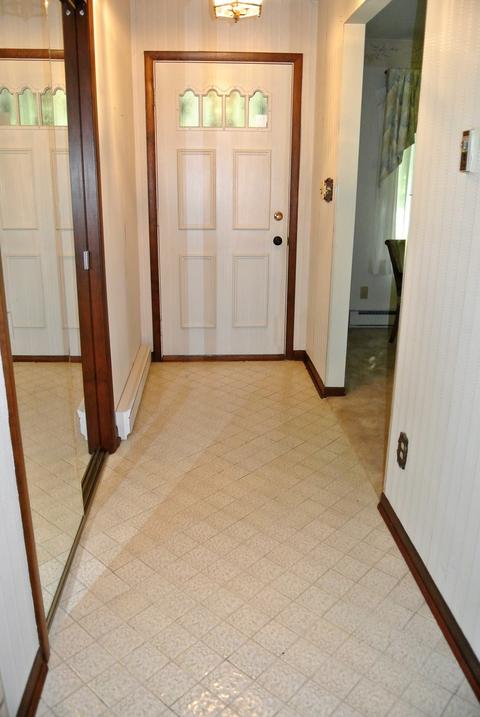 7 E Highland Dr, Bristol, IL 60512 photo 3