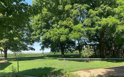2611 E Il Rt 72, Leaf River, IL 61047 photo 23