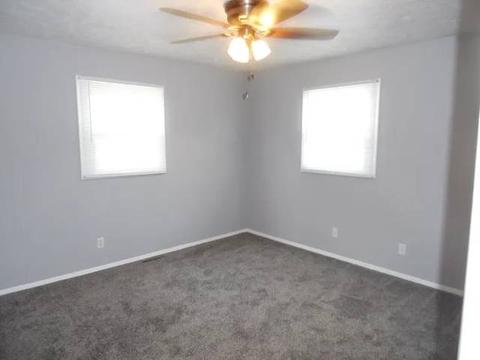 324 S Bone Dr, Normal, IL 61761 photo 11