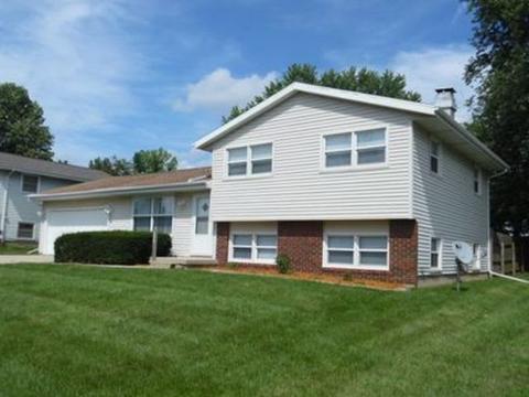 324 S Bone Dr, Normal, IL 61761 photo 1