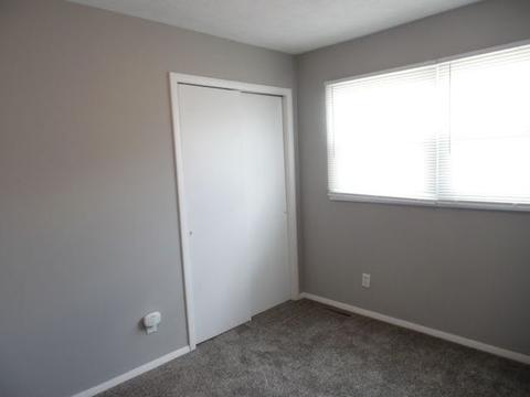 324 S Bone Dr, Normal, IL 61761 photo 8