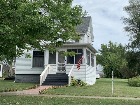 447 E Franklin St, Paxton, IL 60957 photo 1