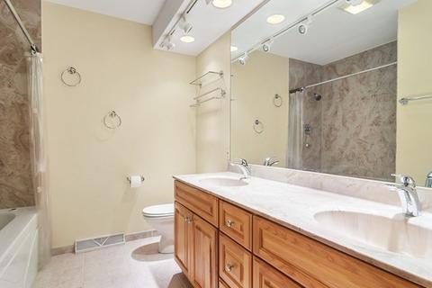 927 E Paddock Dr, Palatine, IL 60074 photo 15