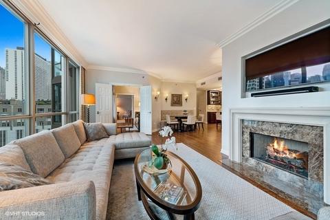 21 E Huron St #1406, Chicago, IL 60611 photo 3