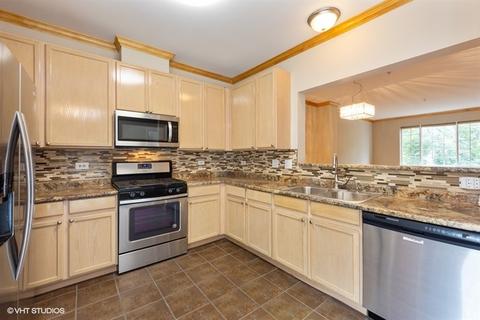 66 Cantal Ct, Wheeling, IL 60090 photo 5
